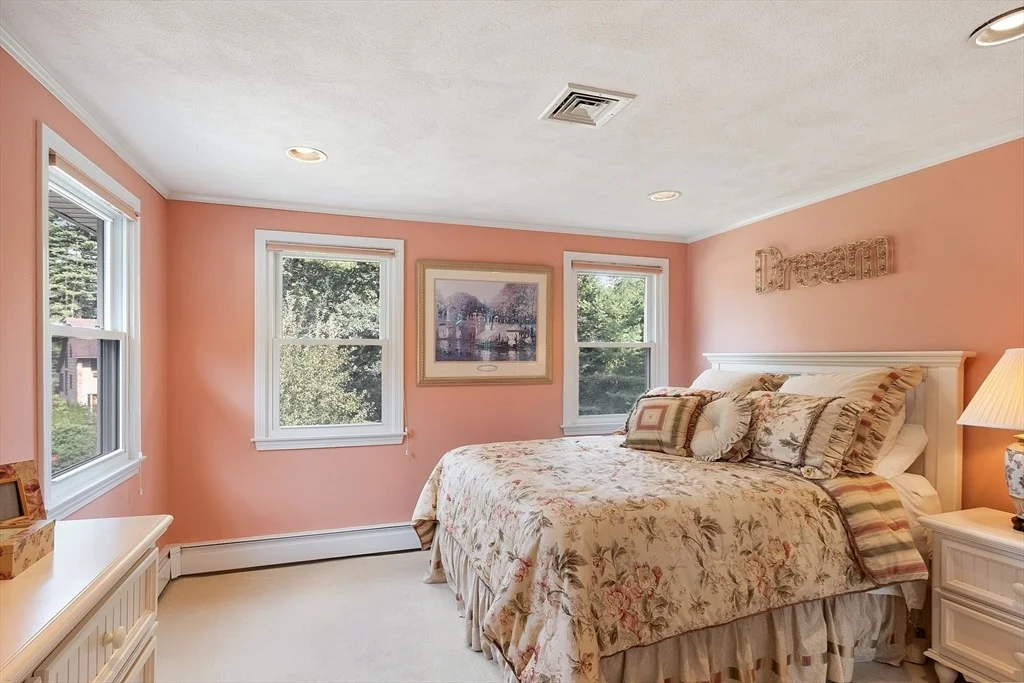 Photo of 4 Penobscot Way