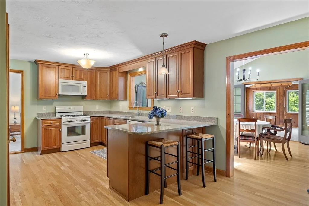 Photo of 6 Hillside Dr