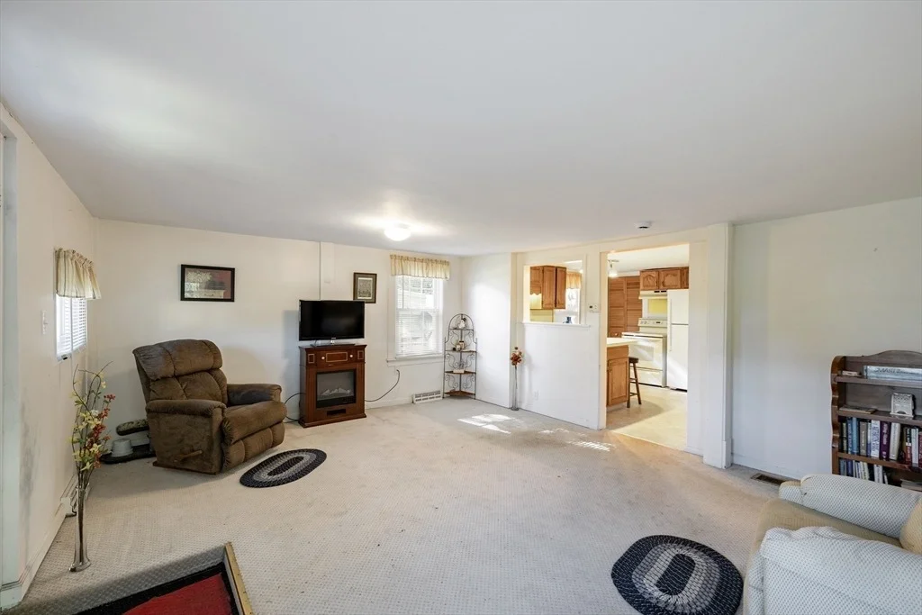 Photo of 111 Thaddeus St