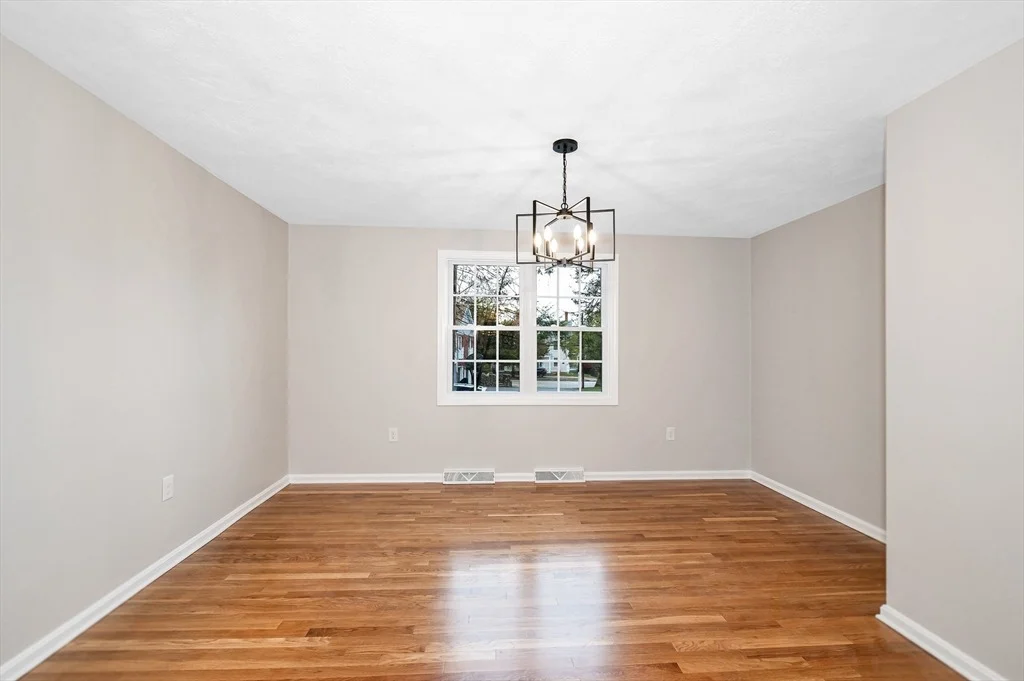 Photo of 355 Andover St