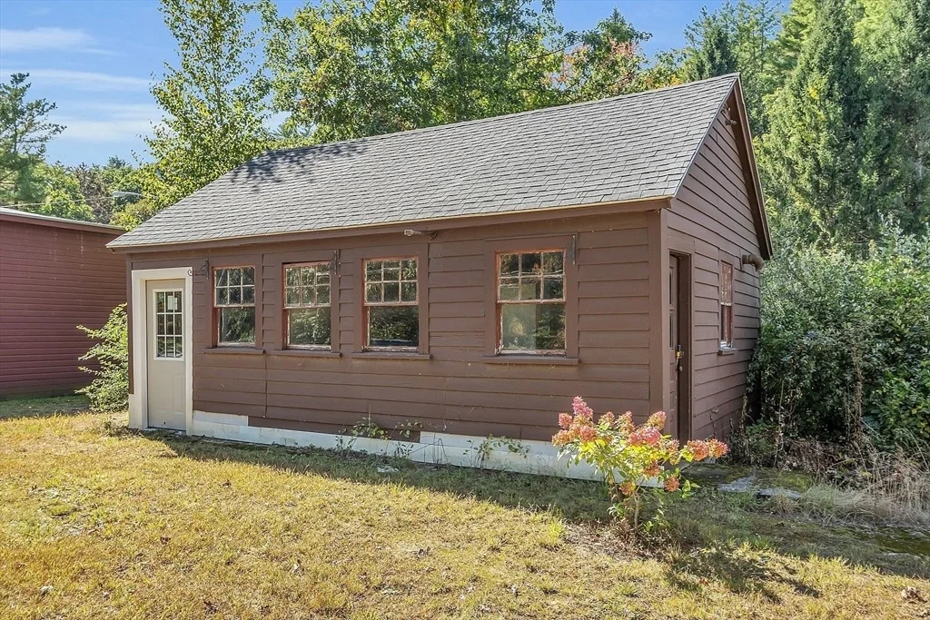 Photo of 330 N Orange Rd