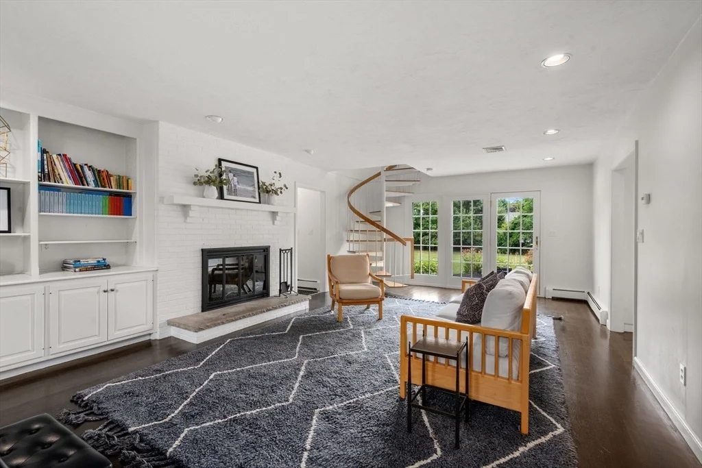 Photo of 102 Partridge Drive