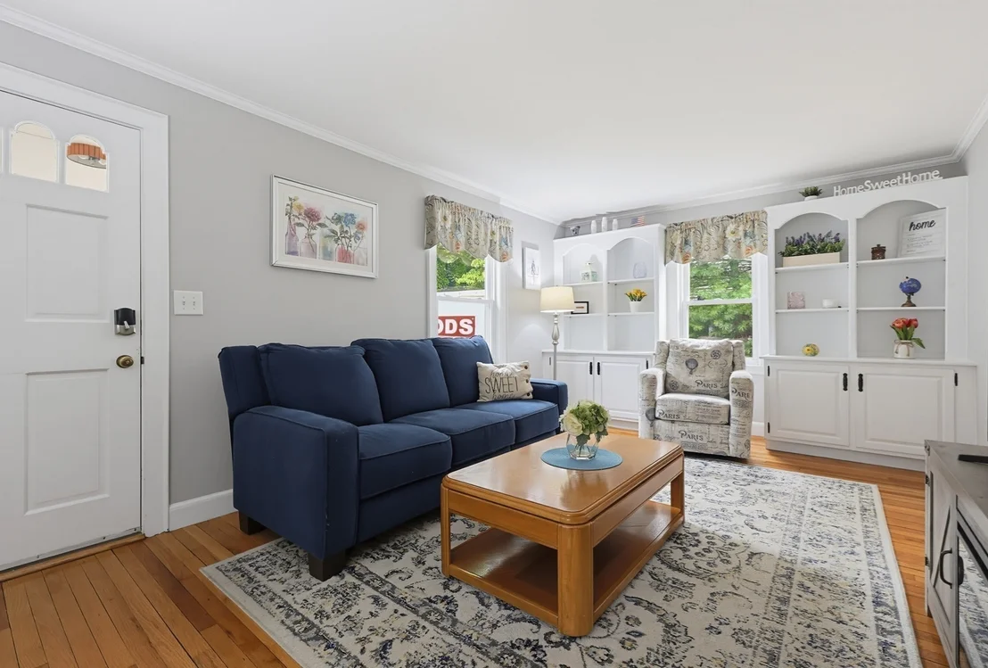 Photo of 24 Oak St