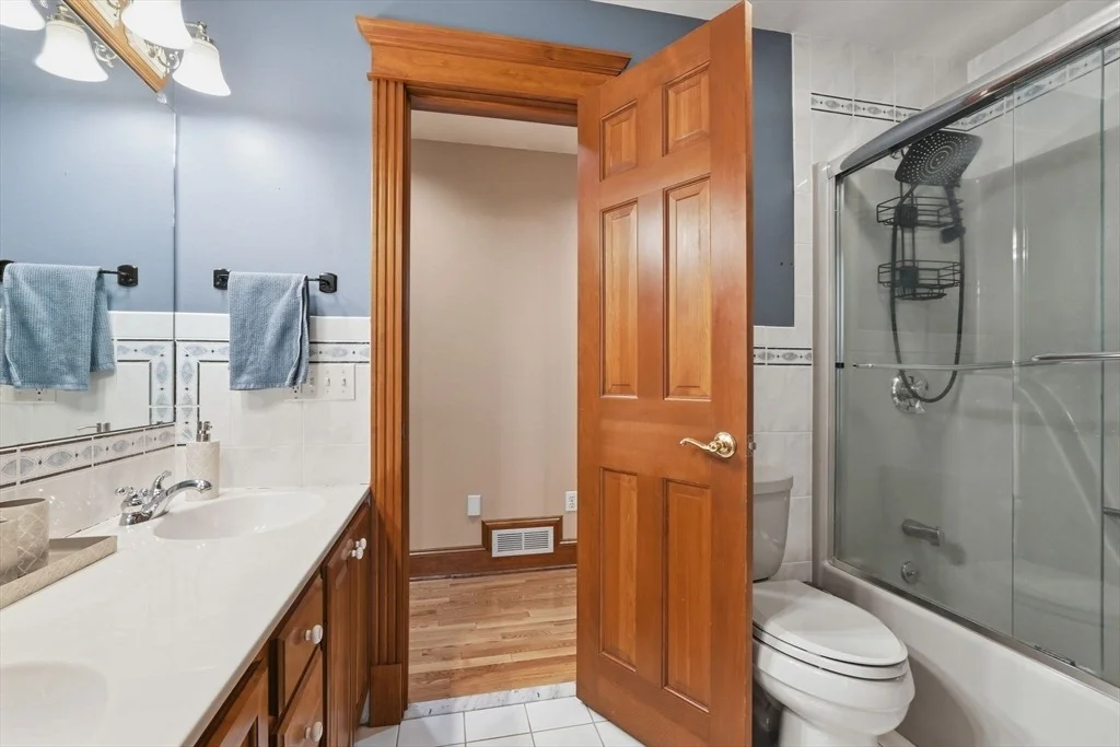 Photo of 42 Gary Dr