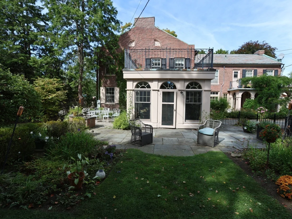 Photo of 112 Russell St