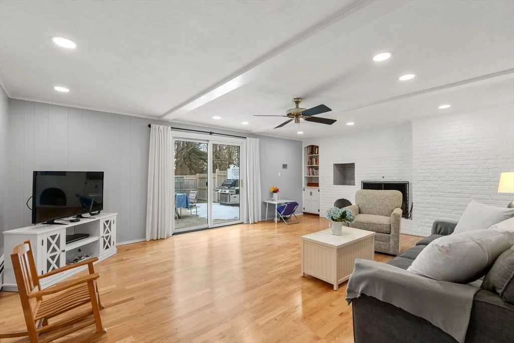 Photo of 5 Hickory Ln