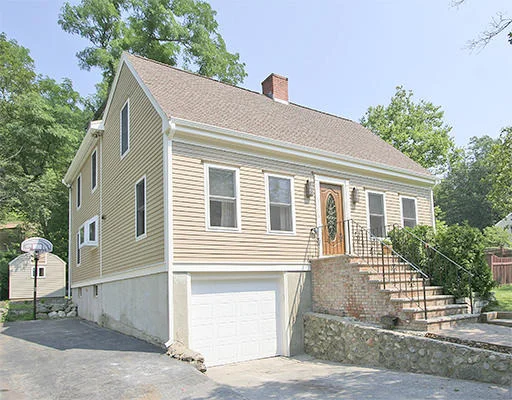 Photo of 26 Oak Hill Drive