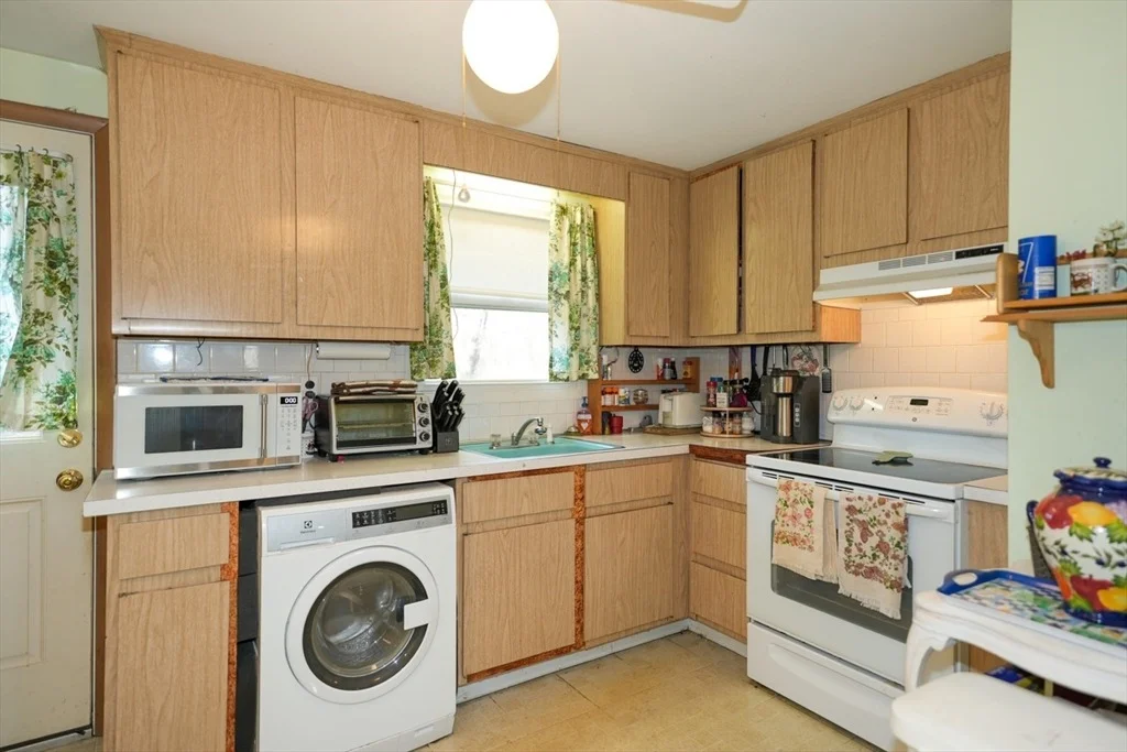 Photo of 6 Durant Ave