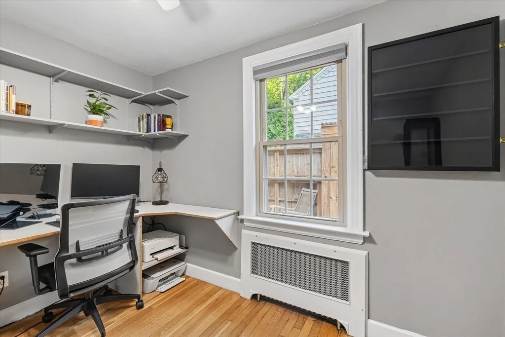 Photo of 30 Saint Elmo Rd