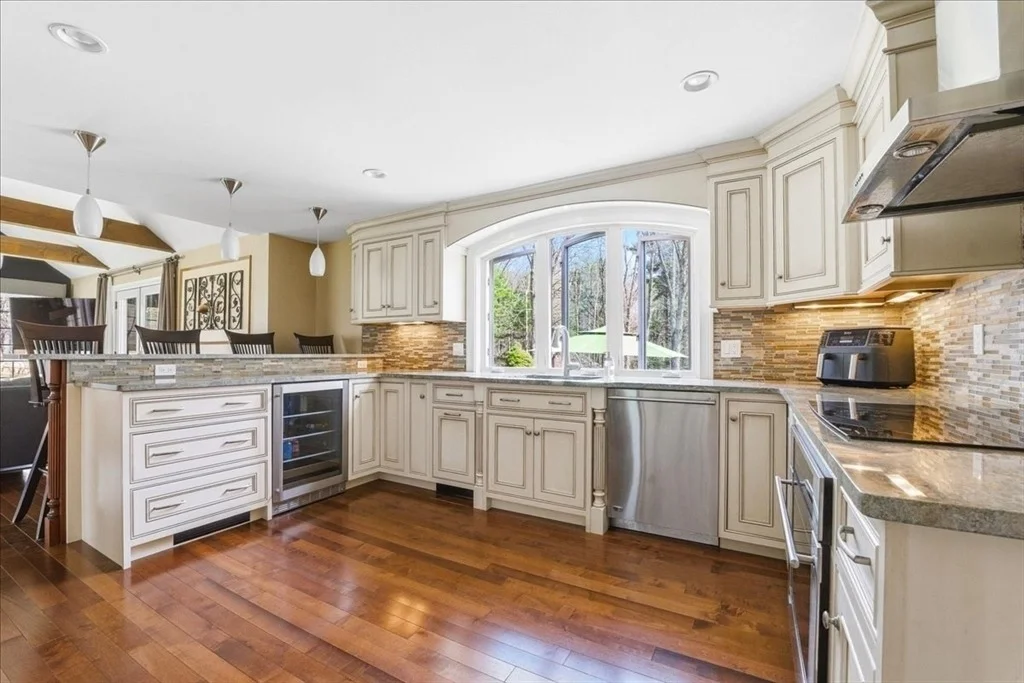 Photo of 7 Bogastow Circle