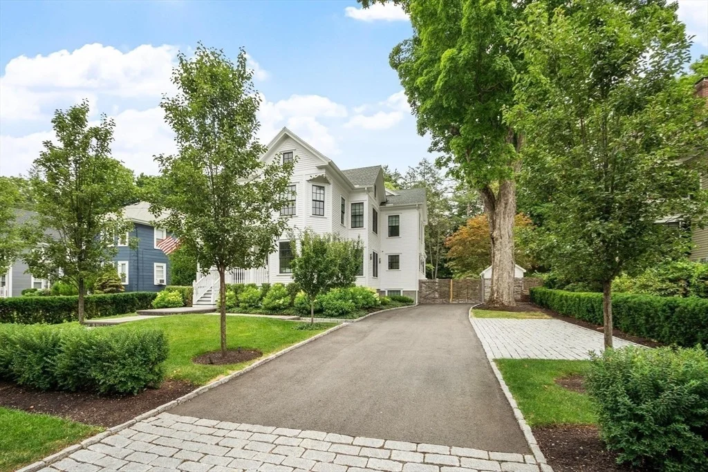 Photo of 55 Maple Avenue
