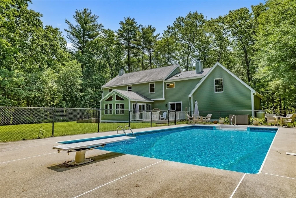 Photo of 43 Groton Road