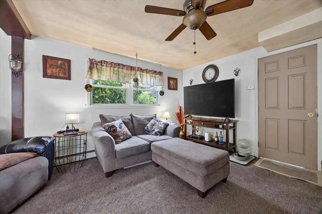 Photo of 52 Boyle Rd