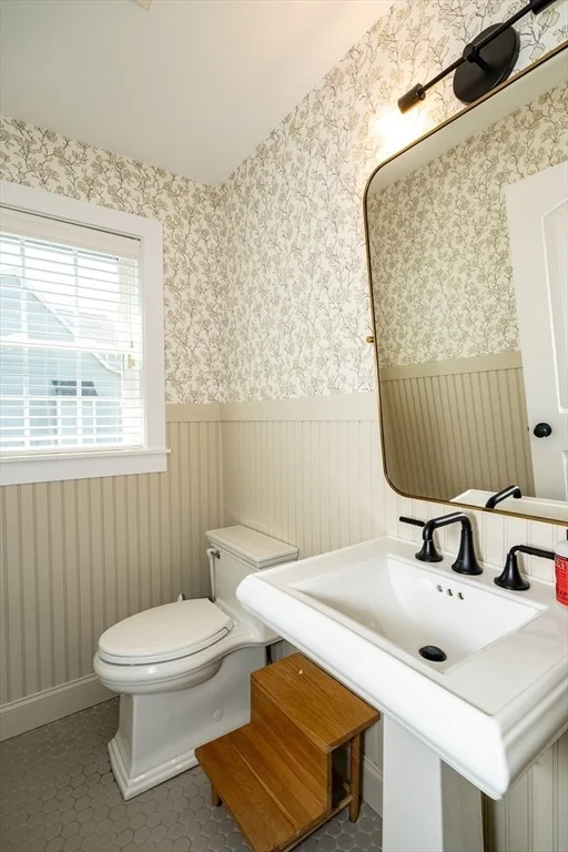 Photo of 1 Debrah Ln