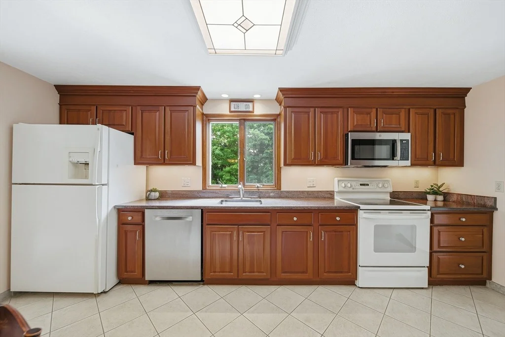 Photo of 12 Thomas Cir