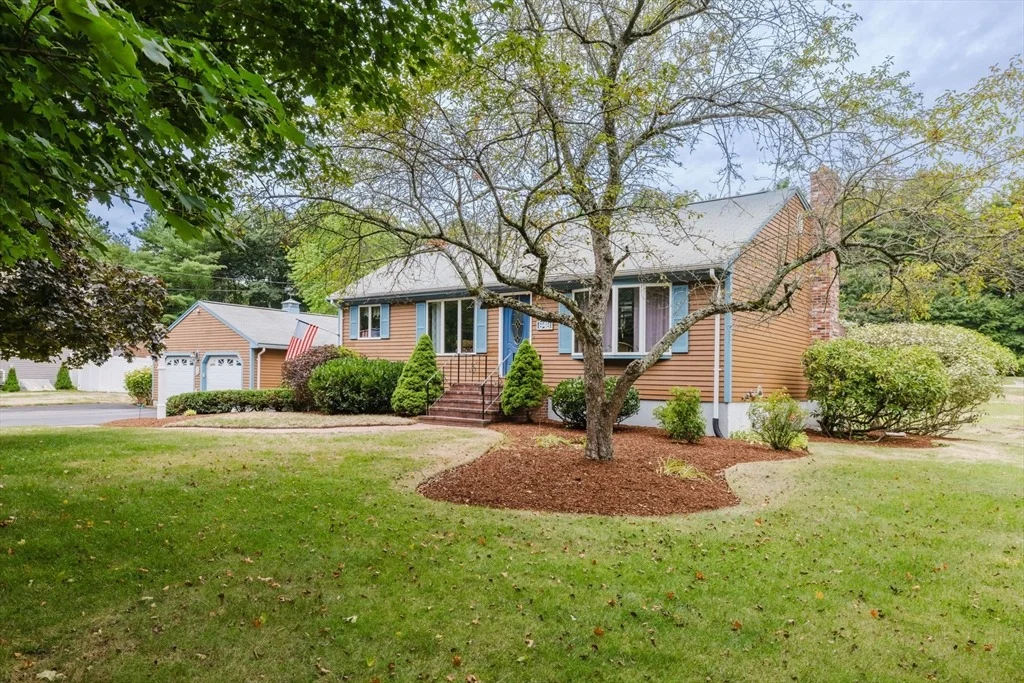 Photo of 848 N Main St