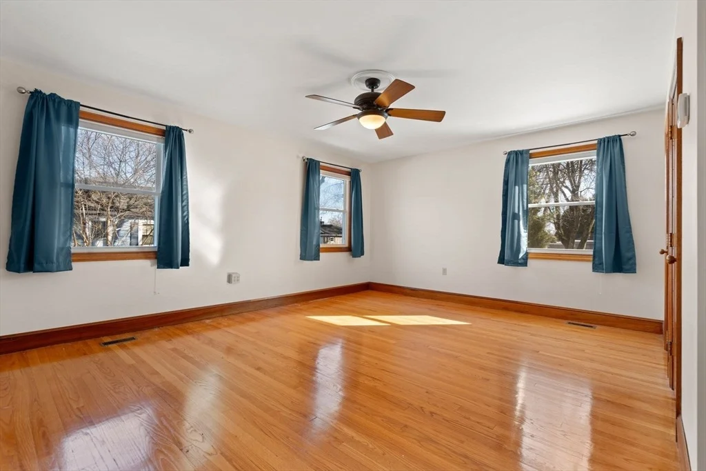 Photo of 74 Durso Ave