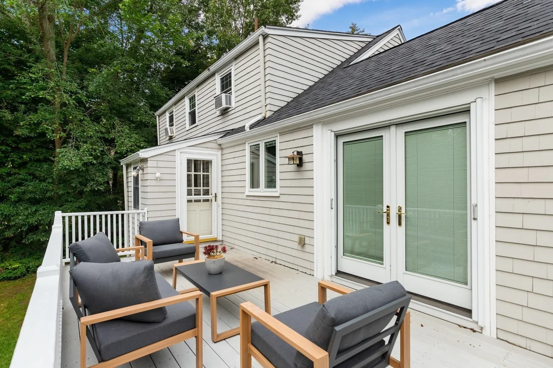 Photo of 11 Stratham Rd
