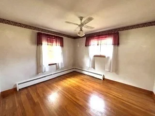 Photo of 14 Squire Ln
