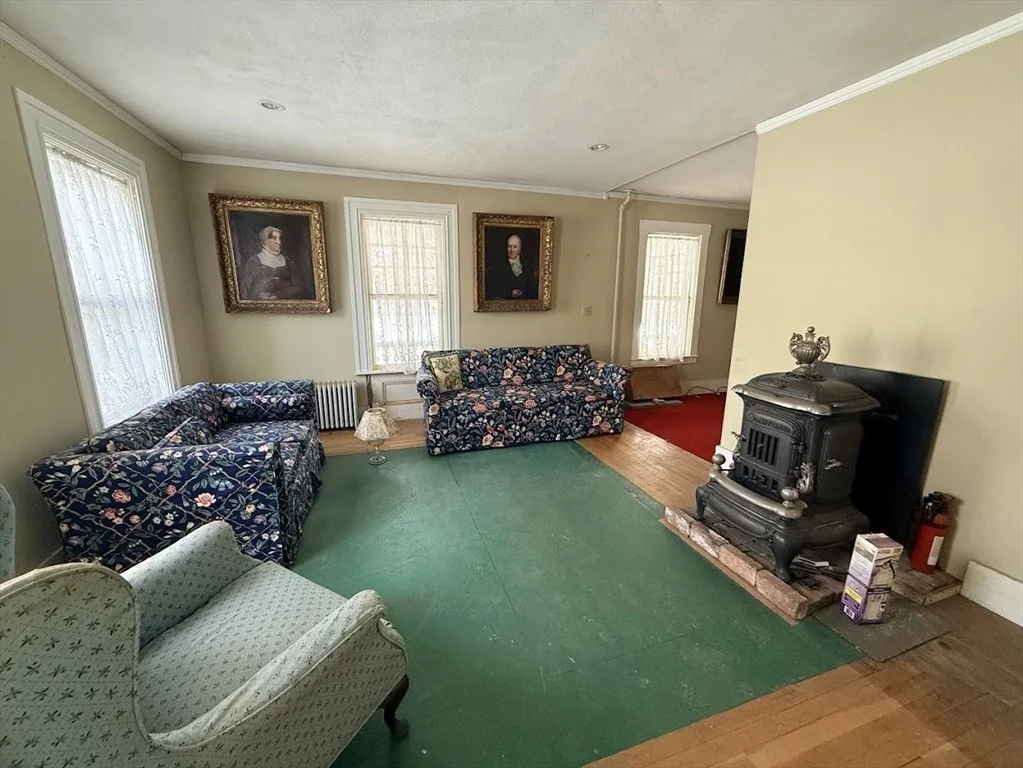 Photo of 8 Maple Street