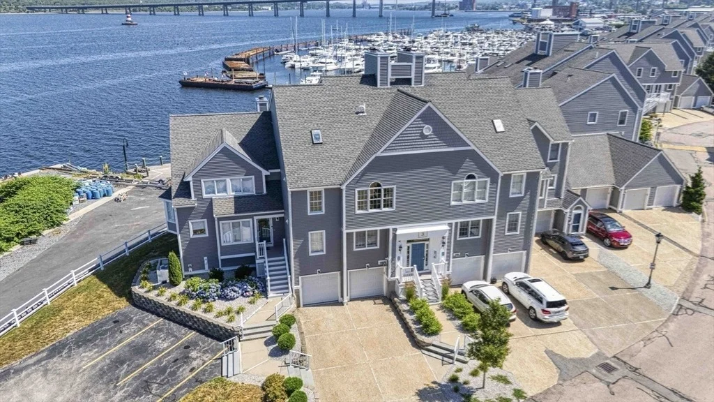 Photo of Unit 3306 at 700 Shore Dr