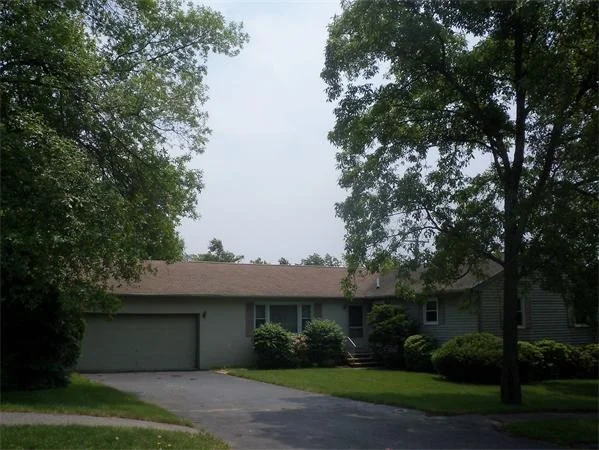 Photo of 100 Barry Rd