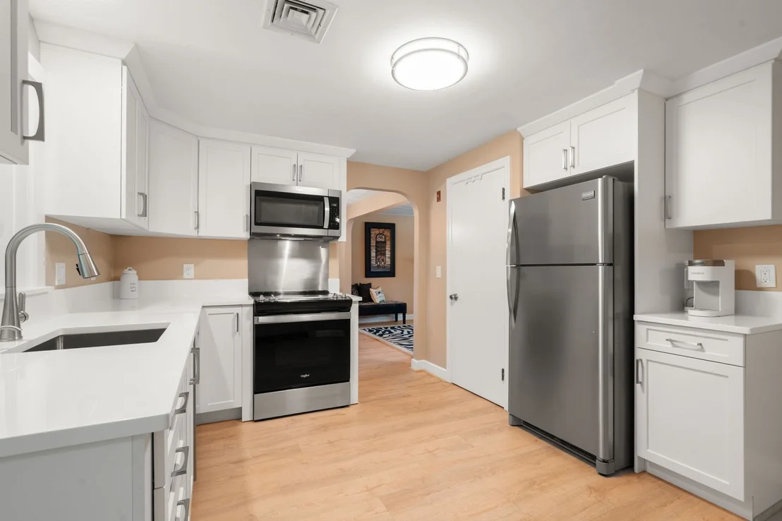 Photo of 39 Robin Rd