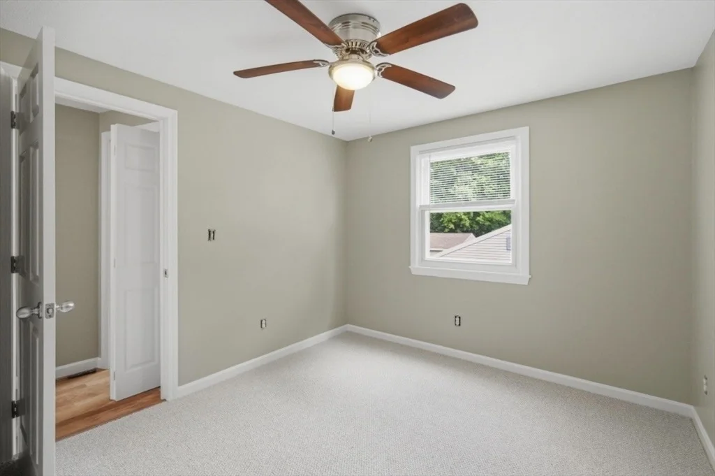 Photo of 20 Entrybrook Drive