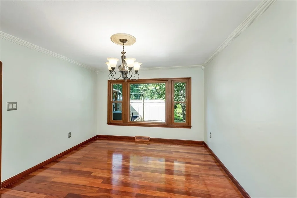 Photo of 160 Pelczar Rd