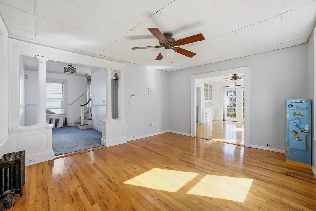Photo of 36 Putnam Ave