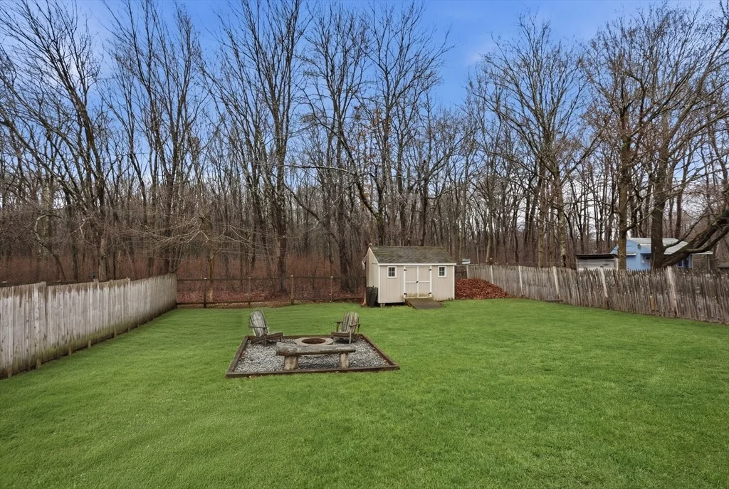 Photo of 8 Sweet Apple Tree Ln