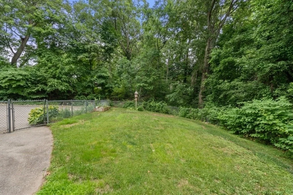 Photo of 12 Charlton Rd