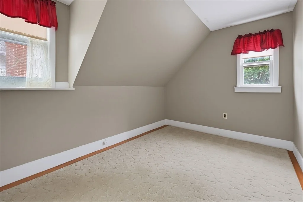 Photo of 18 Plain St