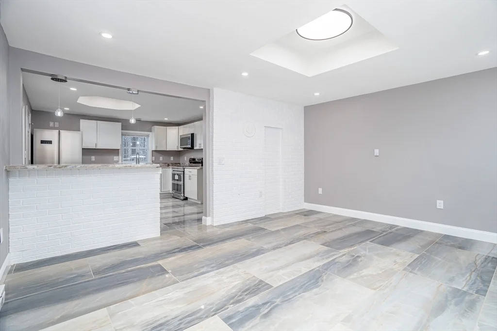 Photo of 1020 Richardson Road