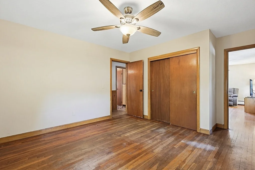 Photo of 5 Robin Hood Dr.