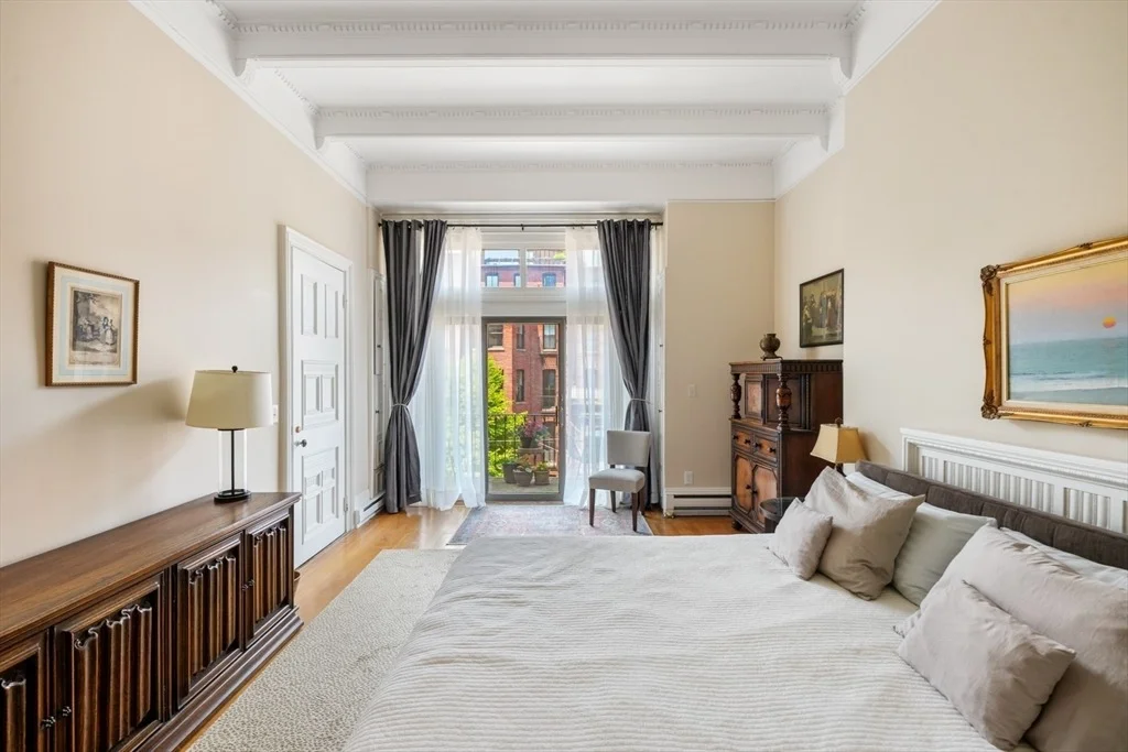Photo of 269 Commonwealth Avenue