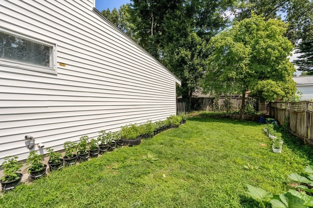 Photo of 423 Tiffany St