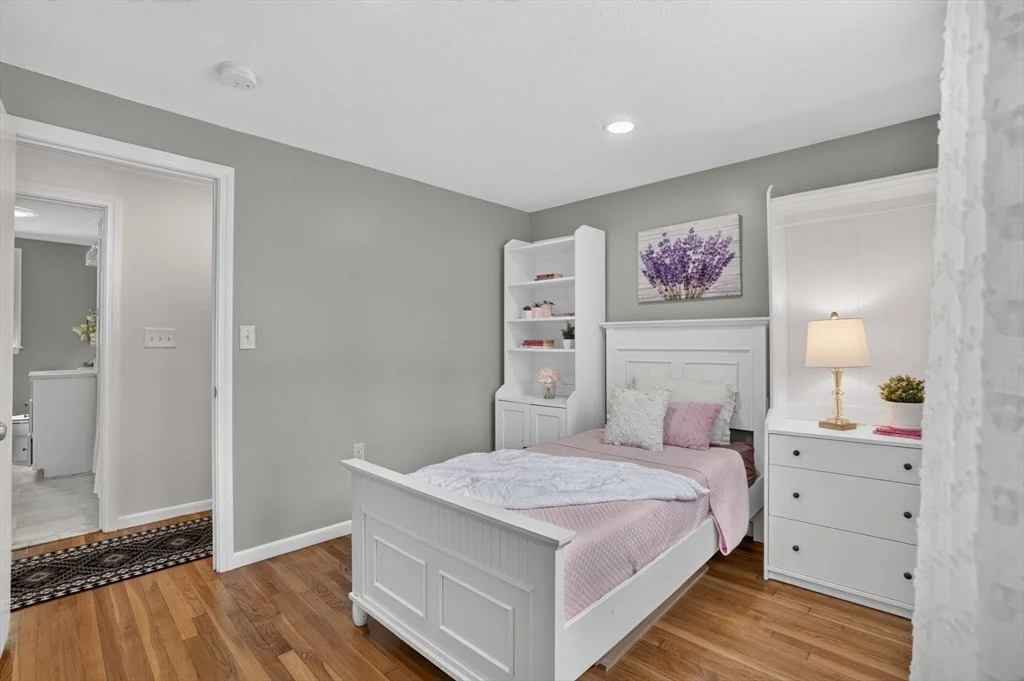 Photo of 8 Charlotte Dr