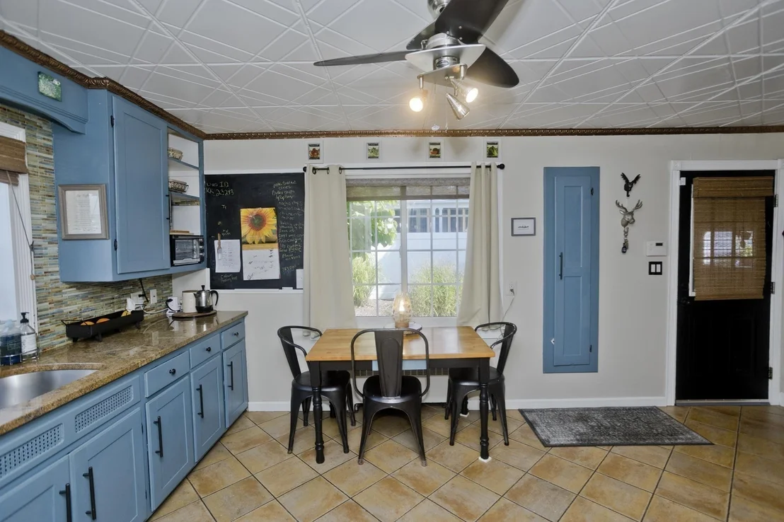 Photo of 65 Beauchamp Terr.