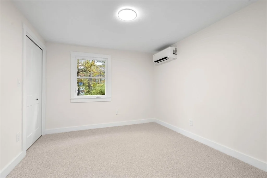 Photo of 84 Middlesex St