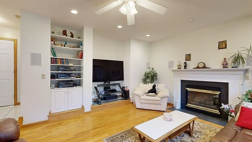 Photo of 51 Sheffield Dr