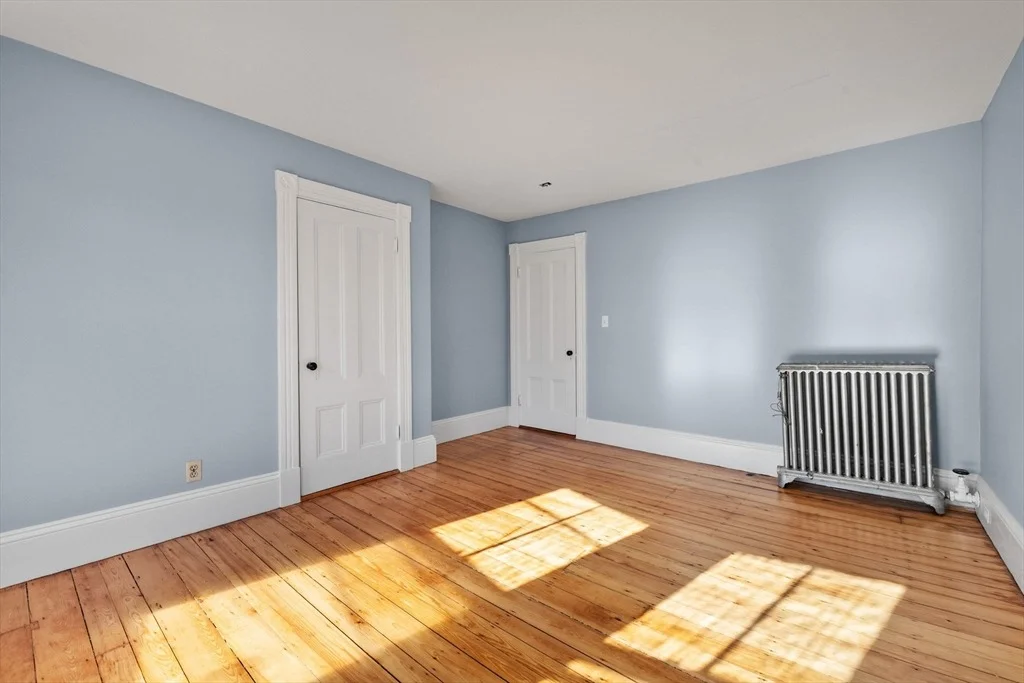 Photo of 16 Pleasant St
