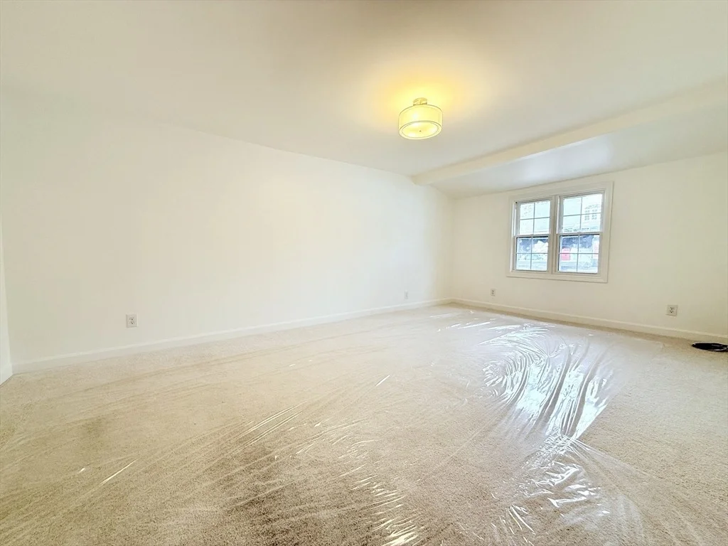 Photo of 43 Buttonwood Road