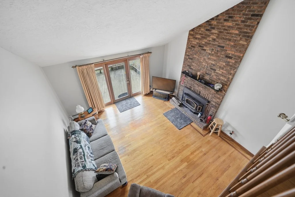 Photo of 458 Montgomery Rd