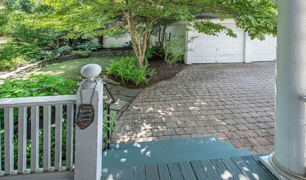 Photo of 61 Massasoit Street
