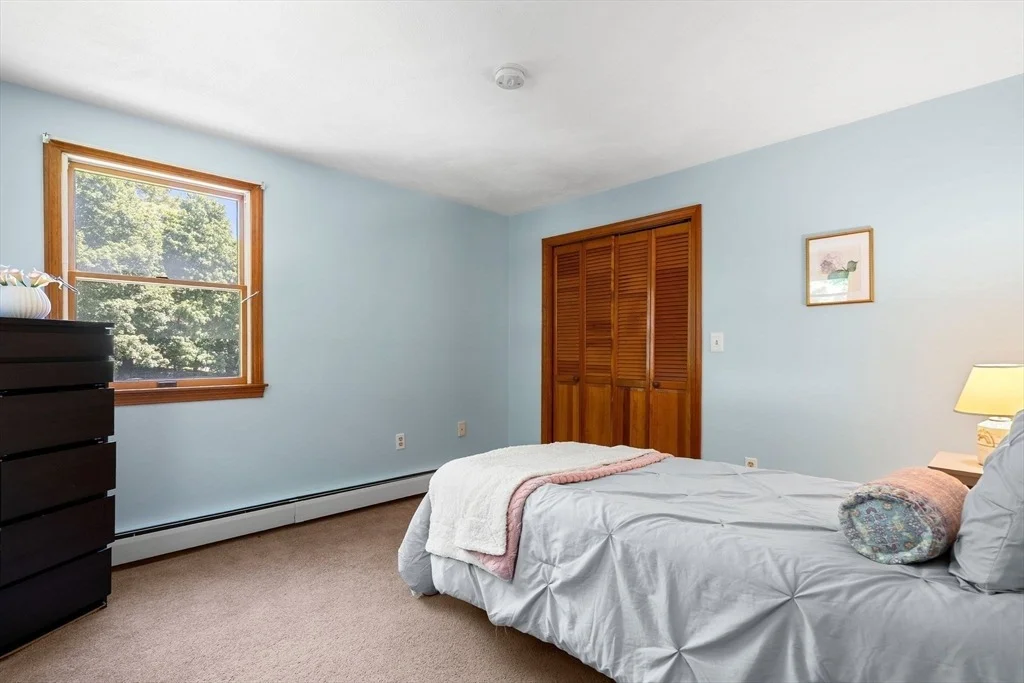 Photo of 26 Lawrence Ln