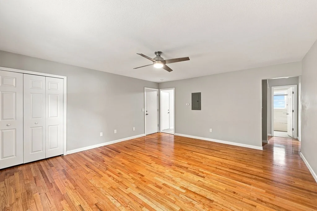 Photo of Unit C at 90 Colonial Cir