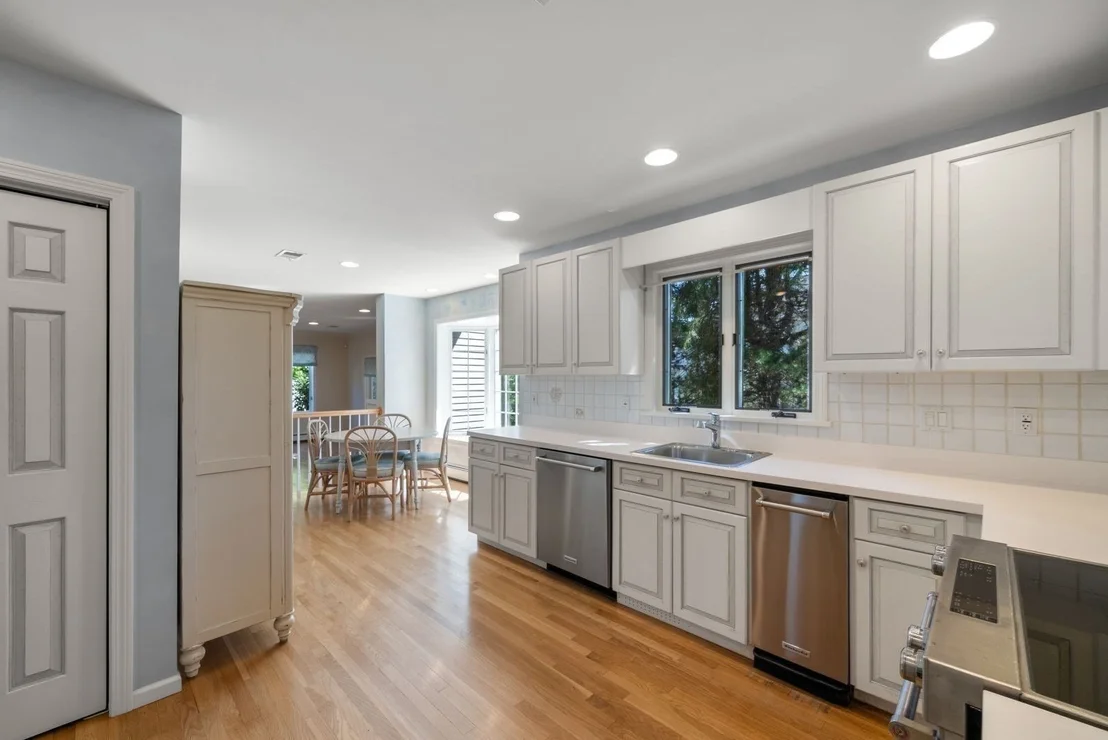 Photo of 14 Powder House Cir