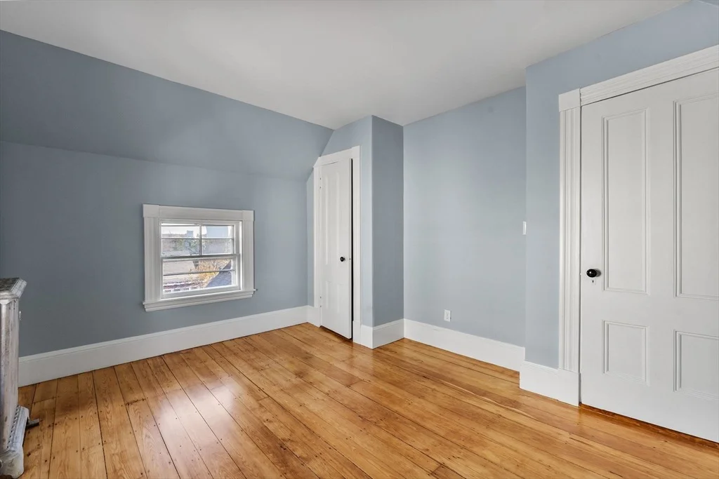Photo of 16 Pleasant St