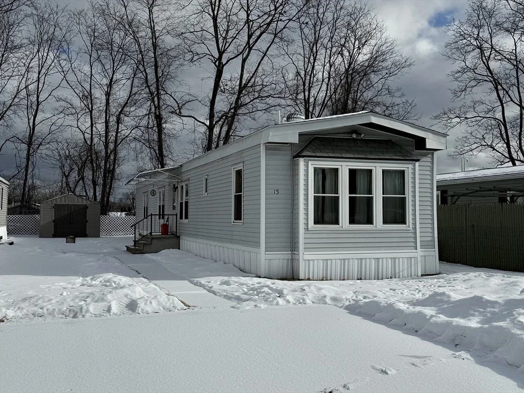 Photo of 15 Nelligan Dr